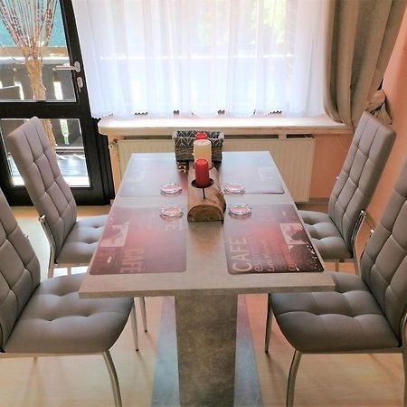 Top Ferienwohnung Mit Tiefgaragenstellplatz, Auch Fuer Laengere Aufenthalte Sasbachwalden Zewnętrze zdjęcie